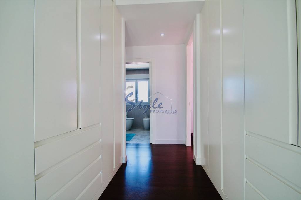 Resale - Villa - Mil Palmeras
