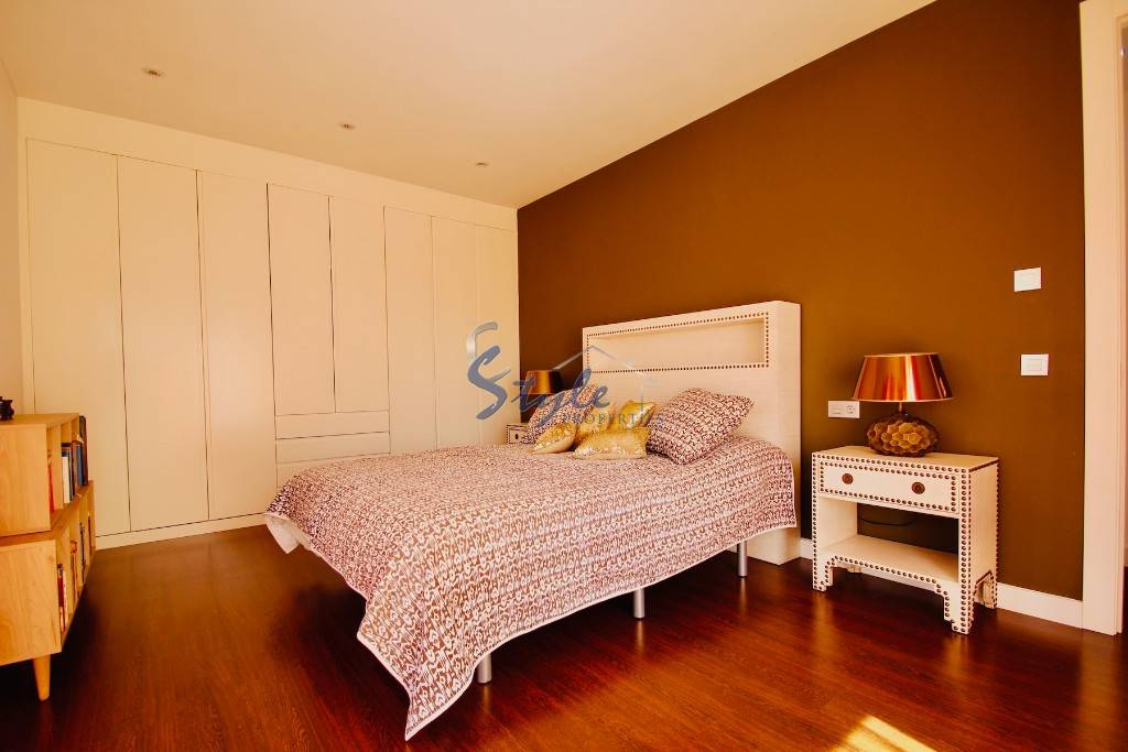 Resale - Villa - Mil Palmeras