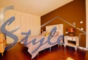 Resale - Villa - Mil Palmeras