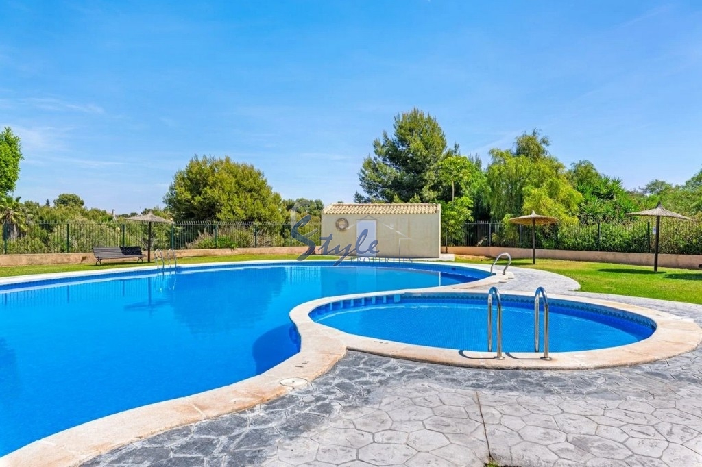 Comprar quad adosado en Dream Hills al lado del mar, Orihuela Costa. ID 6033