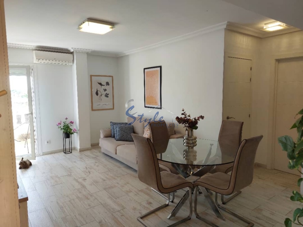 Buy apartment in Punta Prima, Orihuela Costa, Costa Blanca. ID 6043