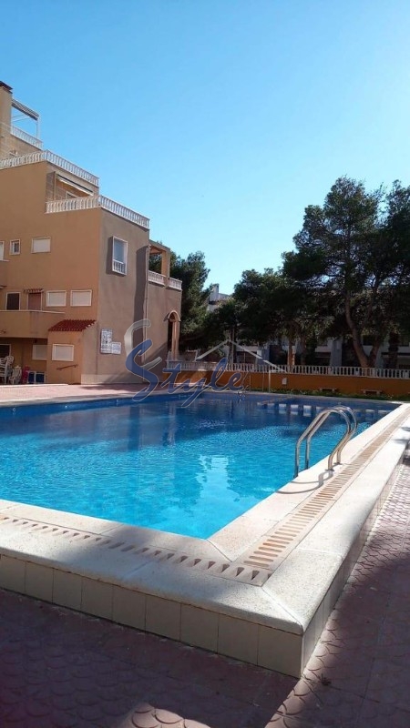 Buy apartment in Punta Prima, Orihuela Costa, Costa Blanca. ID 6043