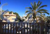 Resale - Villa - Cabo Roig