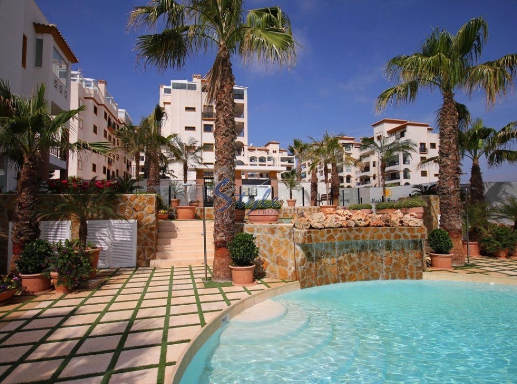 Se vende apartamento de 3 habitaciones en ¨Marhal Beach¨, Guardamar del Segura, Costa Blanca. ID1319