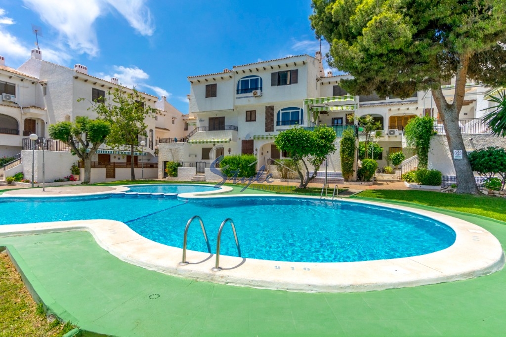 Se vende acogedor bungalow en Playa Flamenca, Costa Blanca, España. ID1829