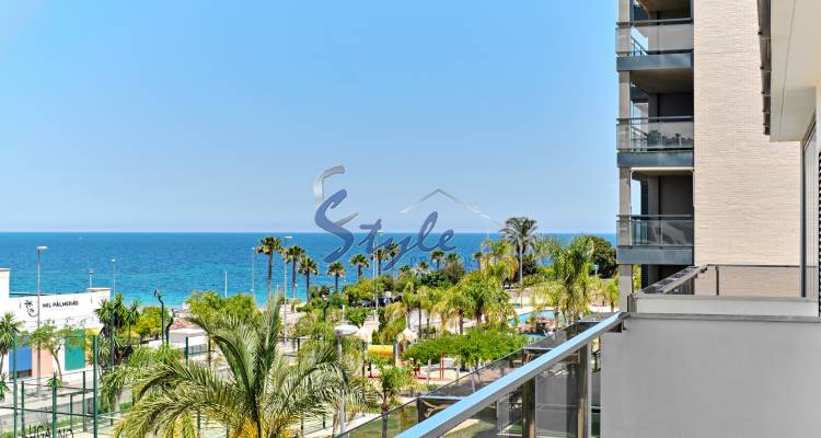 For sale new beachside apartment in Residential Bioko 2, Mil Palmeras, Costa Blanca, Spain. ID3753