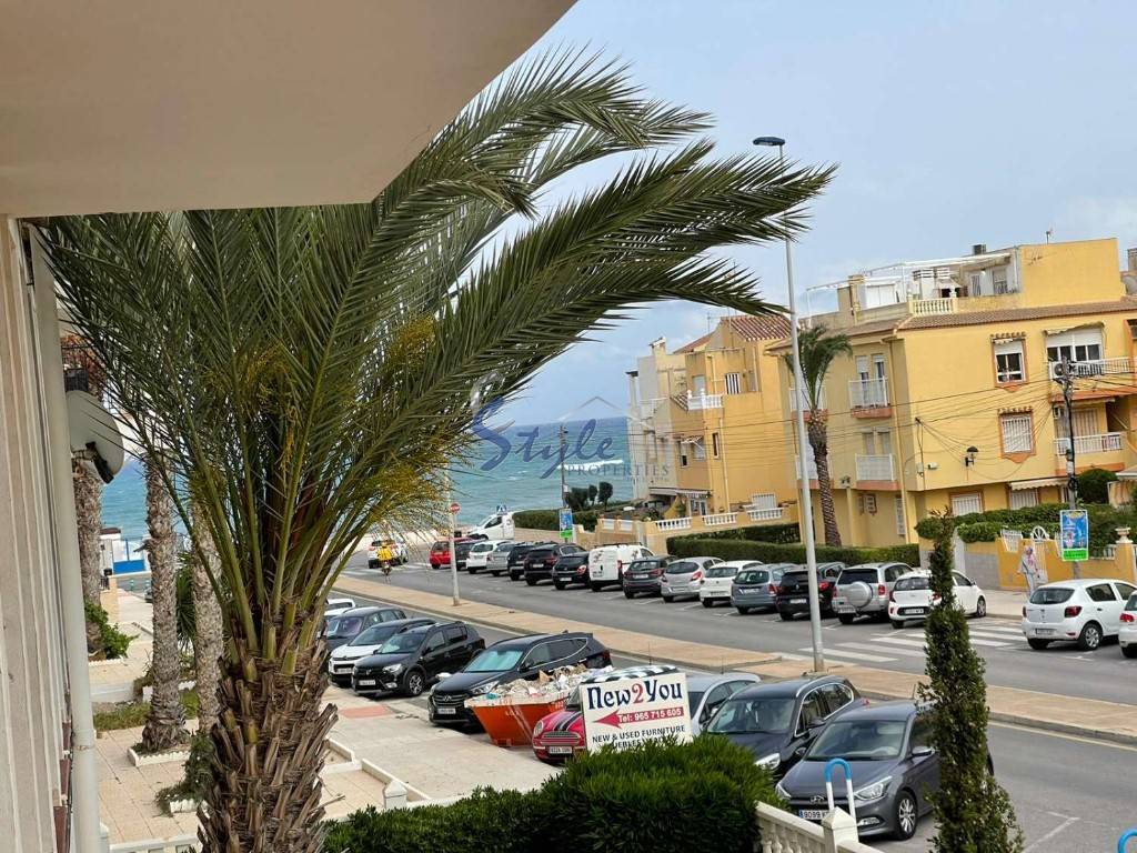 Se vende apartamento de un dormitorio con vistas al mar en Mar Azul, Torrevieja, Costa Blanca. ID1718