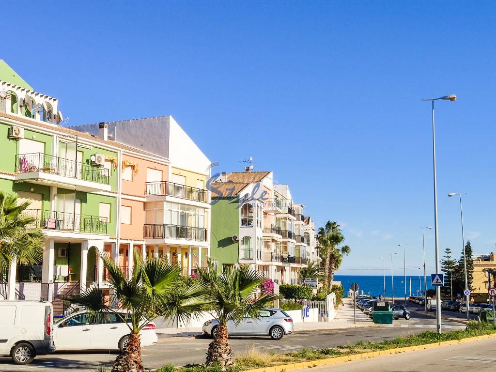 Se vende apartamento de un dormitorio con vistas al mar en Mar Azul, Torrevieja, Costa Blanca. ID1718