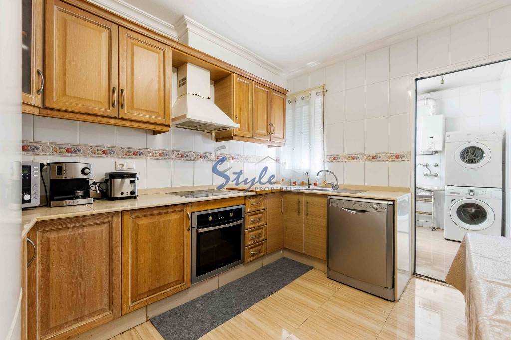 Comprar Apartamento con vistas al mar en Torrevieja a 500 metros de la Jardín Botánico. ID 6055