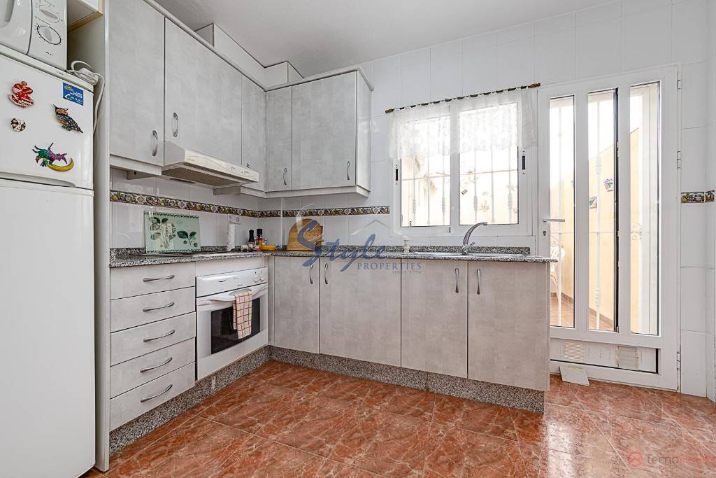 Buy townhouse with garden and pool in Playa Flamenca, Orihuela Costa. ID 6067