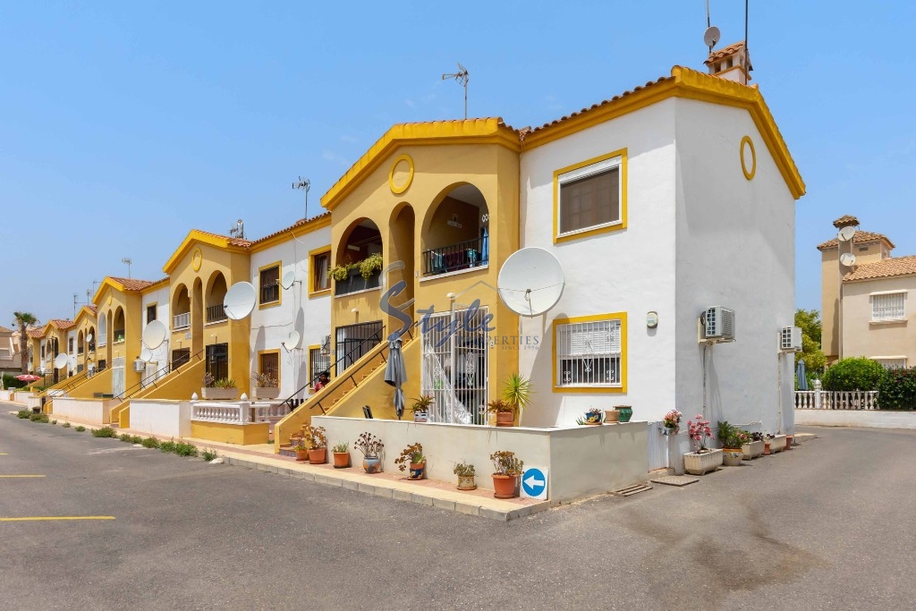 Buy apartment close to the sea in Playa Flamenca, Orihuela Costa. ID: 6075