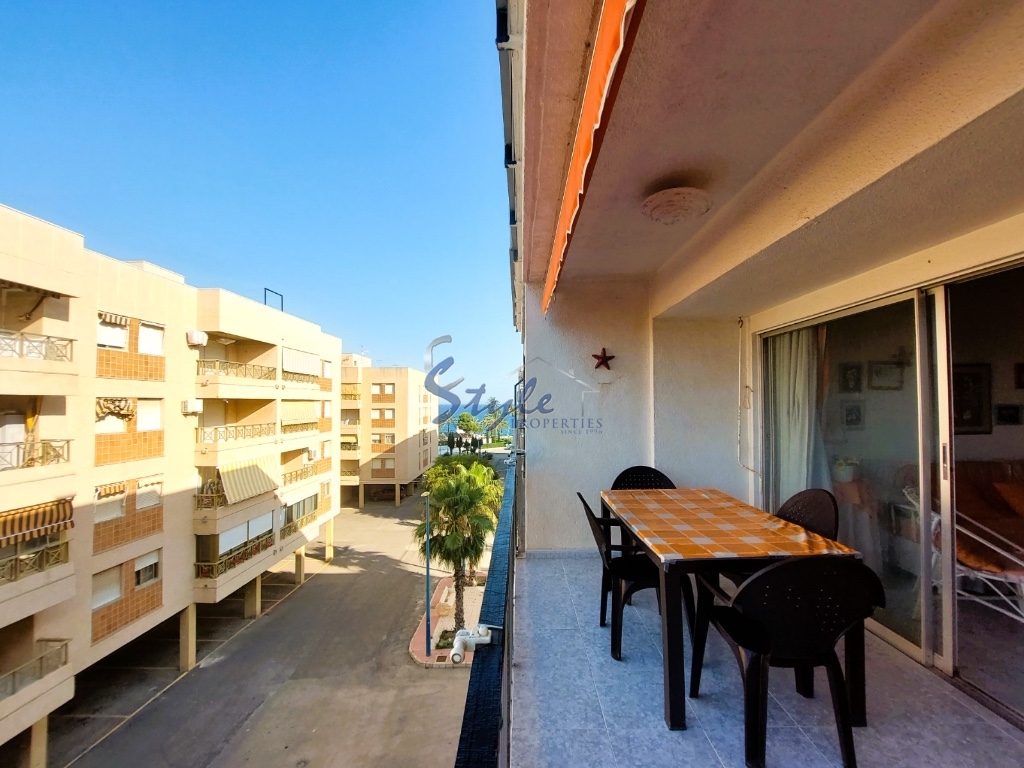 For sale beach side apartment in Punta Prima , Orihuela Costa, Costa Blanca. ID1532