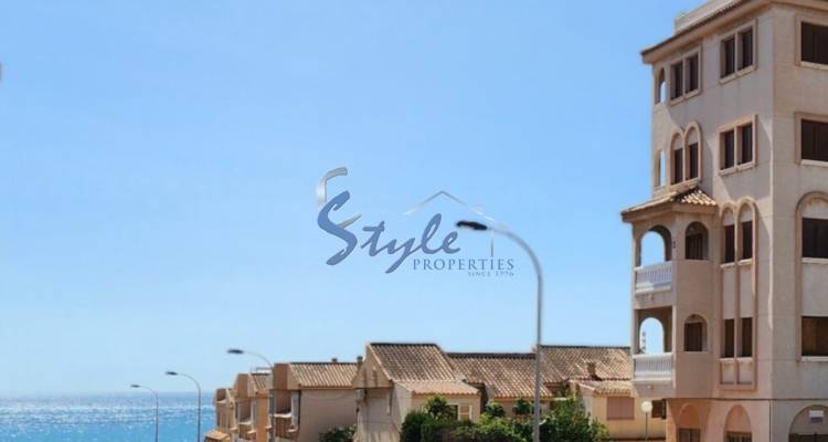 For sale apartment close to the beach in La Mata, Torrevieja, Costa Blanca, Spain. ID1554