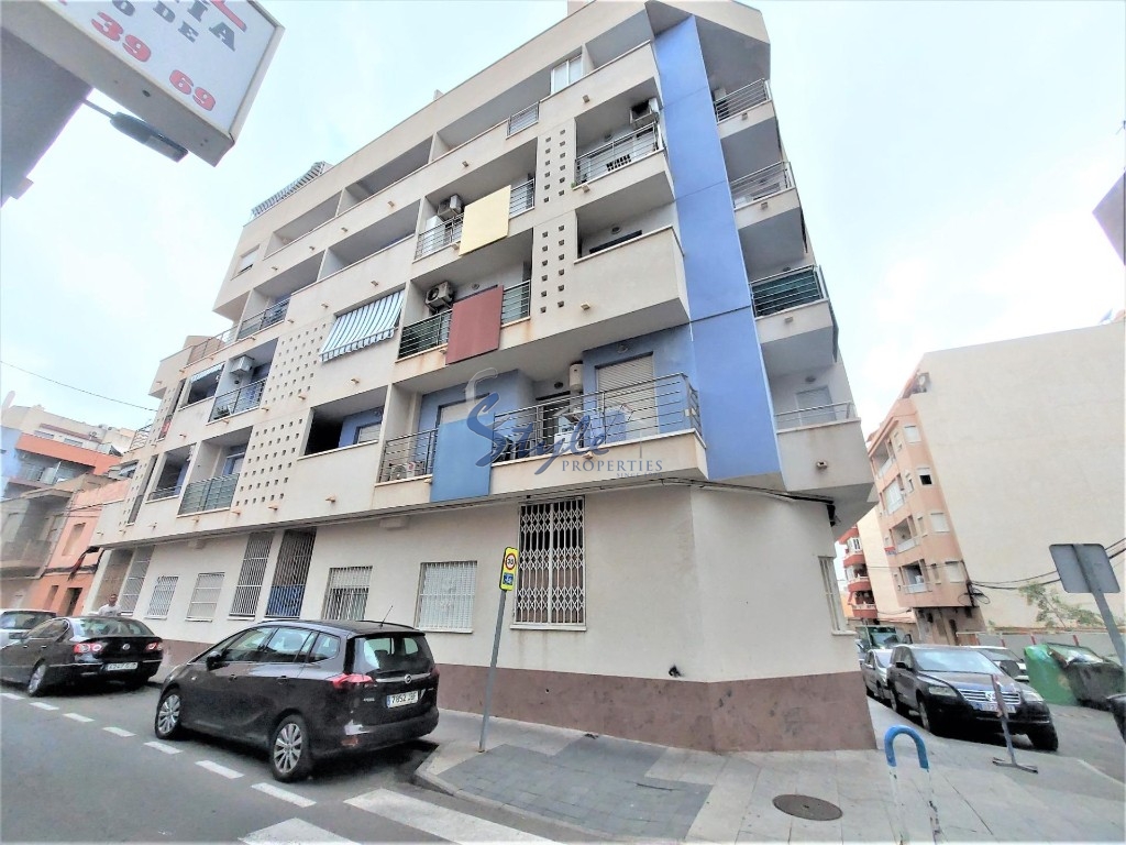 Buy apartment 500m on the beach in Playa Acequion, Torrevieja, Costa Blanca. ID: 6087 