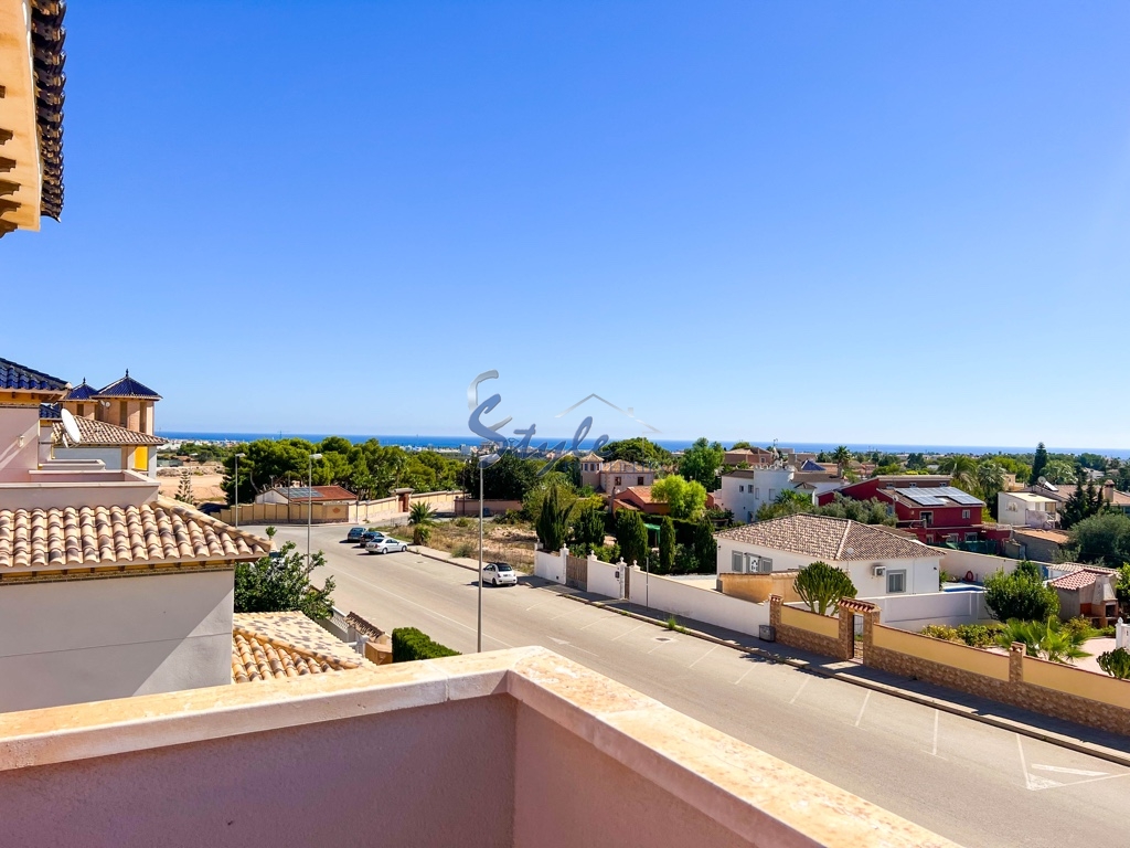 Reventa - Villa - Costa Blanca - Orihuela Costa