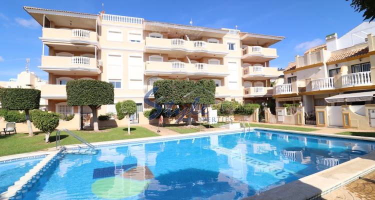 Buy Apartment steps from the beach in Campoamor, Aguamarina, Primera linea. ID: 6101