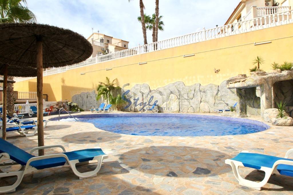 Resale - Townhouse - Villamartin