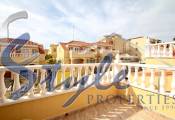 Buy Townhouse with private garden in Costa Blanca close to golf in Villamartin. ID: 6113