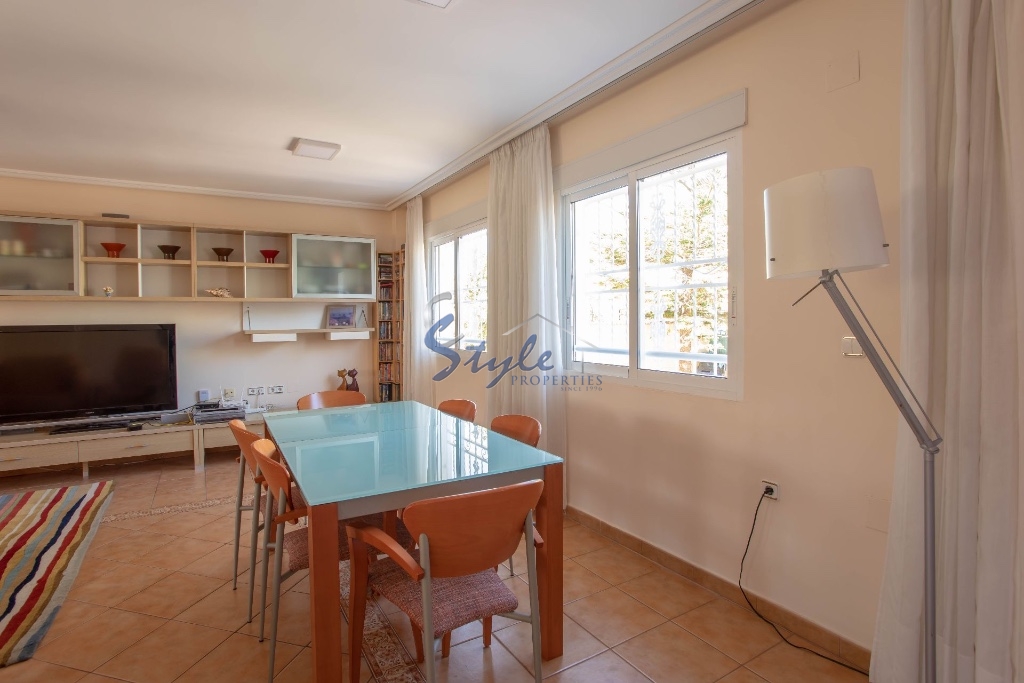 Resale - Semi Detached House - Los Altos