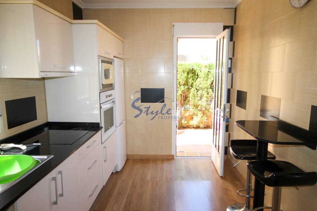 Resale - Villa - Cabo Roig