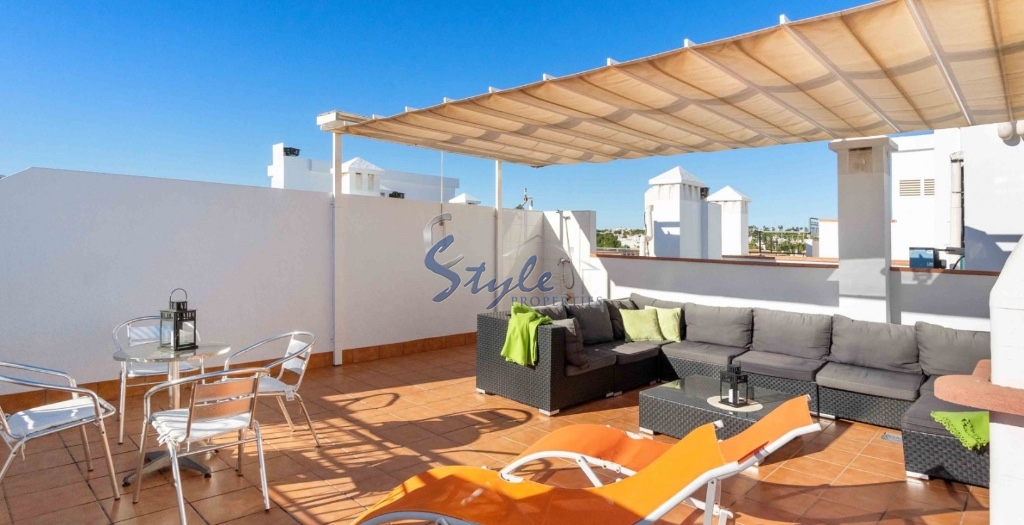 For sale penthouse in Sol Marino, Los Dolses, Villamartin, Orihuela Costa, Costa Blanca. ID1752