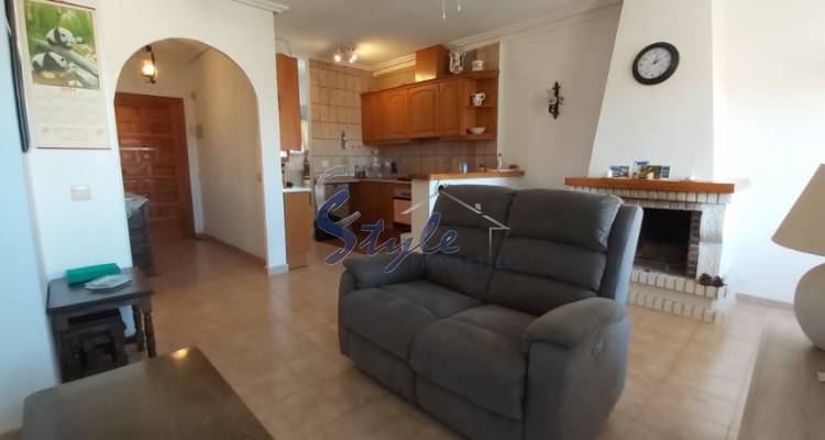 Se vende apartamento con orientación sur en una comunidad cerrada en Punta Prima, Costa Blanca, España. ID1742