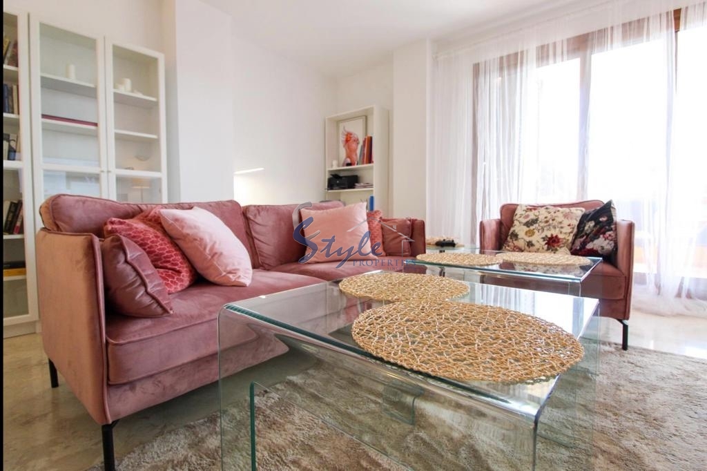 Resale - Apartment - Punta Prima