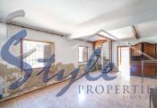 Comprar chalet en Punta Prima cerca del mar. ID 6135