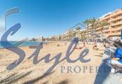 Buy apartment just 30 meters to the beach in Torrevieja, Costa Blanca. ID: 6156