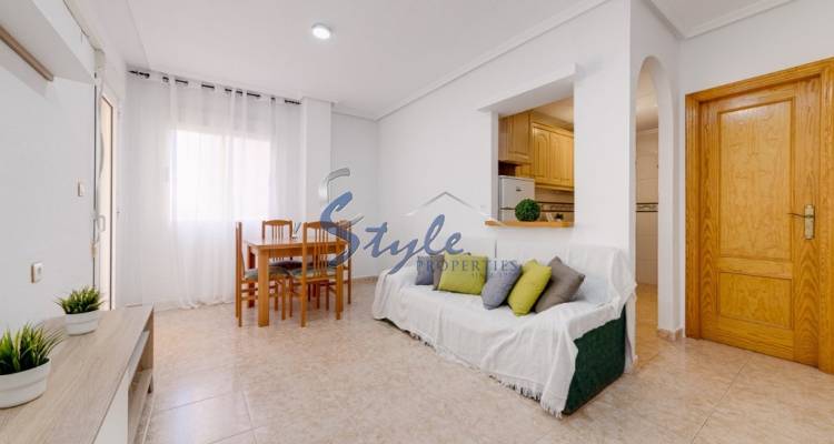Comprar apartamento con piscina en Torrevieja. ID 6165