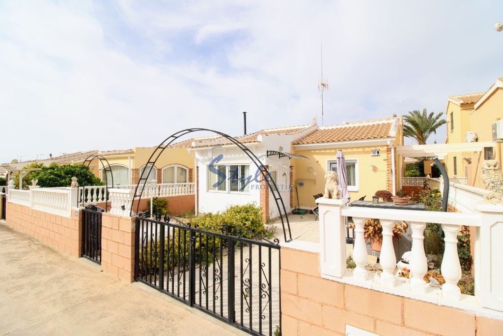 For sale detached house in Las Mimosas, Orihuela Costa, Costa Blanca. ID2601