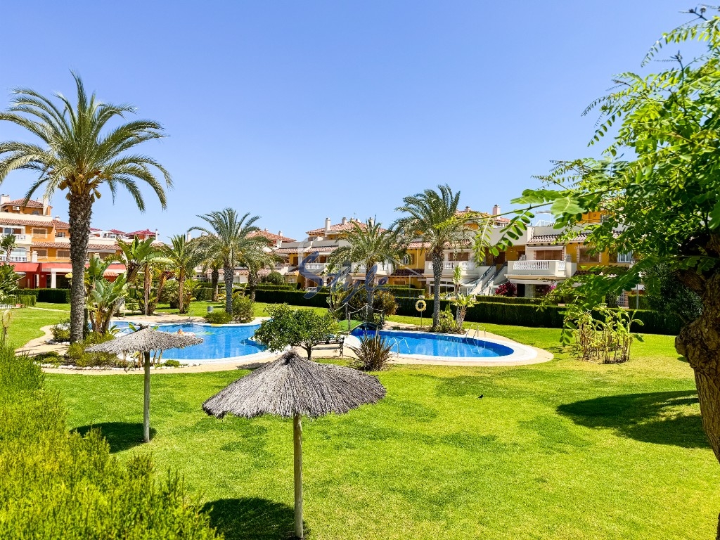For short-term rent 3-bedroom apartment in Zeniamar IX, Playa Flamenca, Spain. ID080