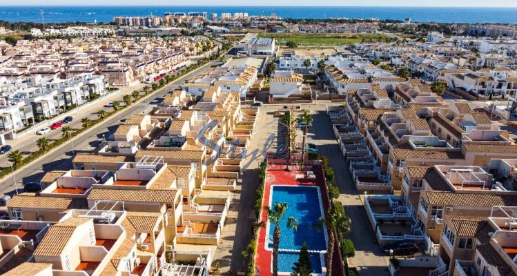 Продается квартира с садом, юг, Пунта Прима, Коста Бланка, Испания. ID1374