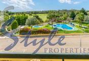 Se vende apartamento con vistas al golf en Campoamor, Costa Blanca, España. ID1833