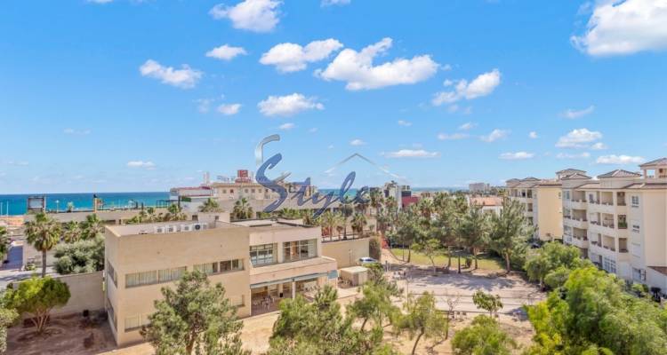 Se vende ático con vistas en La Quinta, Playa Flamenca, Orihuela Costa. ID1387