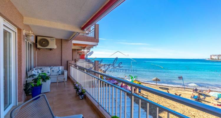 Comprar Apartamento en la playa de Torrevieja a 50 metros del mar. ID 6244