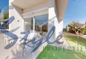 Resale - Villa - Las Colinas