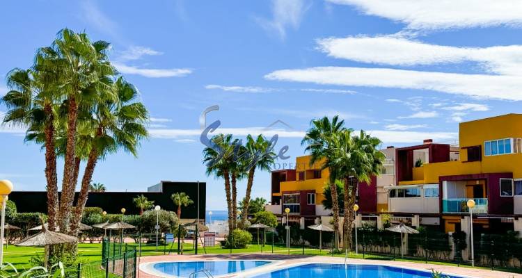 Se vende elegante apartamento en El Bosque, Playa Flamenca, Orihuela Costa. ID1435