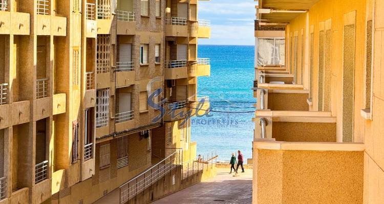 For sale 3 beds apartment in the center close to the beach in La Mata, Costa Blanca. ID1436