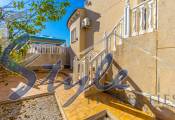 Resale - Villa - Villamartin