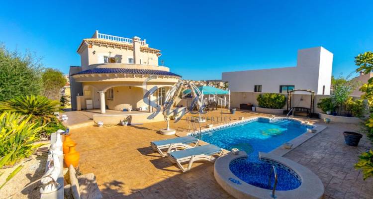 Resale - Villa - Villamartin