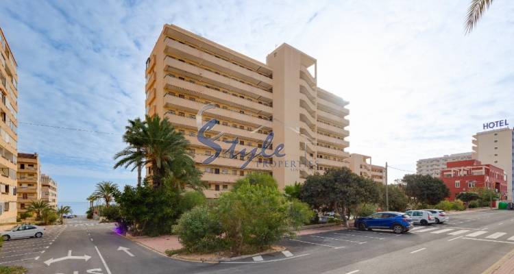 Comprar Studio en la playa de Torrevieja a 200 metros del mar. ID 6270