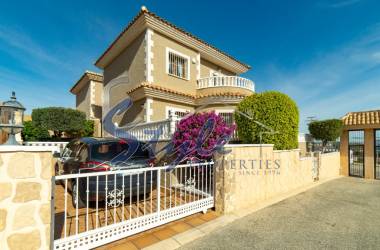 Villa - Resale - Torrevieja - Los Altos