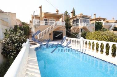 Villa - Resale - Los Balcones, Torrevieja - Los Balcones