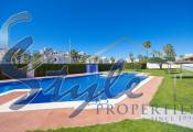 Resale - Villa - Orihuela Costa  - La Zenia