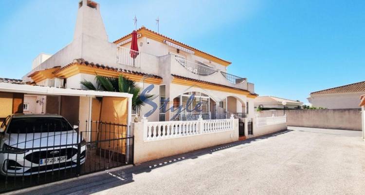 Acogedor y soleado adosado en venta en La Iria III,  La Zenia, Playa Flamenca, Orihuela Costa. ID1647