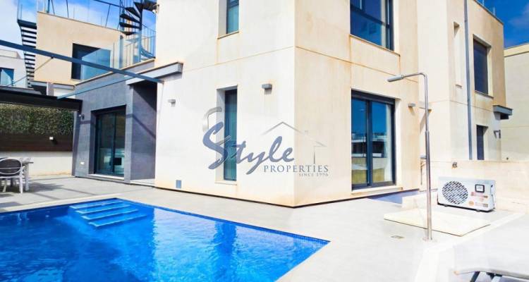for sale detached modern villa in Villamartin, Orihuela Costa, Costa Blanca, Spain. ID1649