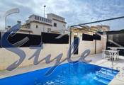 Resale - Villa - Orihuela Costa  - Villamartin