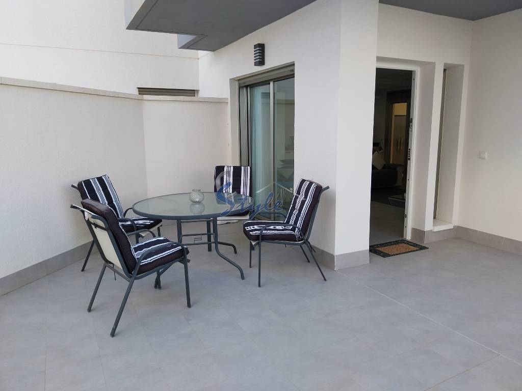 Resale - Apartment - Orihuela Costa  - Villamartin
