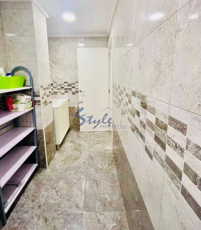 Resale - Apartment - Torrevieja - Playa De Los Náufragos